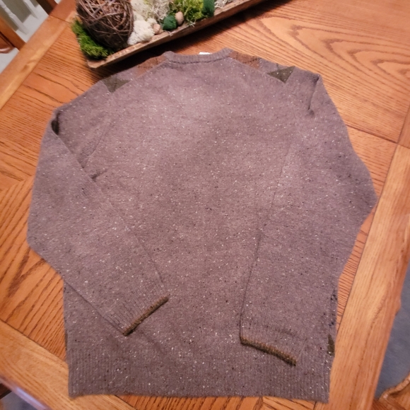 Jos. A Bank Argyle Sweater Sizes XL or L.  Wonderful Christmas gift! - Picture 9 of 12